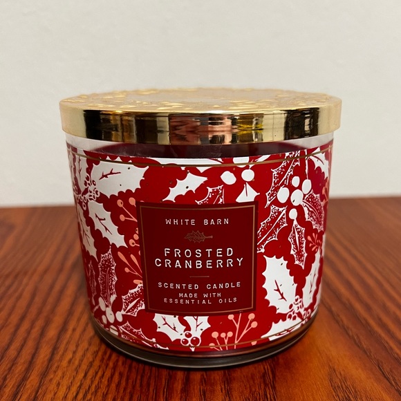 White Barn Other - White Barn Frosted Cranberry 3 Wick Candle